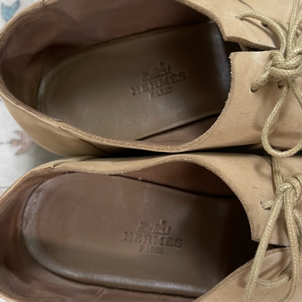 Hermes Richelieu Cream Suede Lace-Up Shoes - Picture 9 of 10